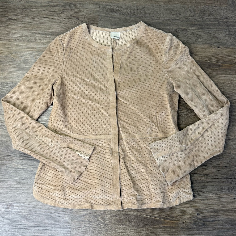 Ecru Women’s Chanterelle Tan 100% Suede Long Sleeve Button Up Jacket, small